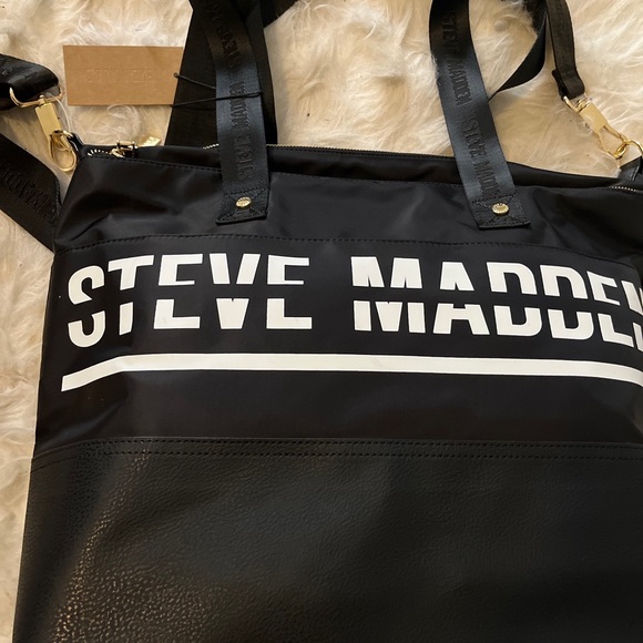 STEVEN MADDEN BGYM DUFFLE BAG - Picture 3 of 9